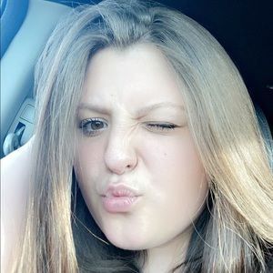 Meet your Posher, Kadence